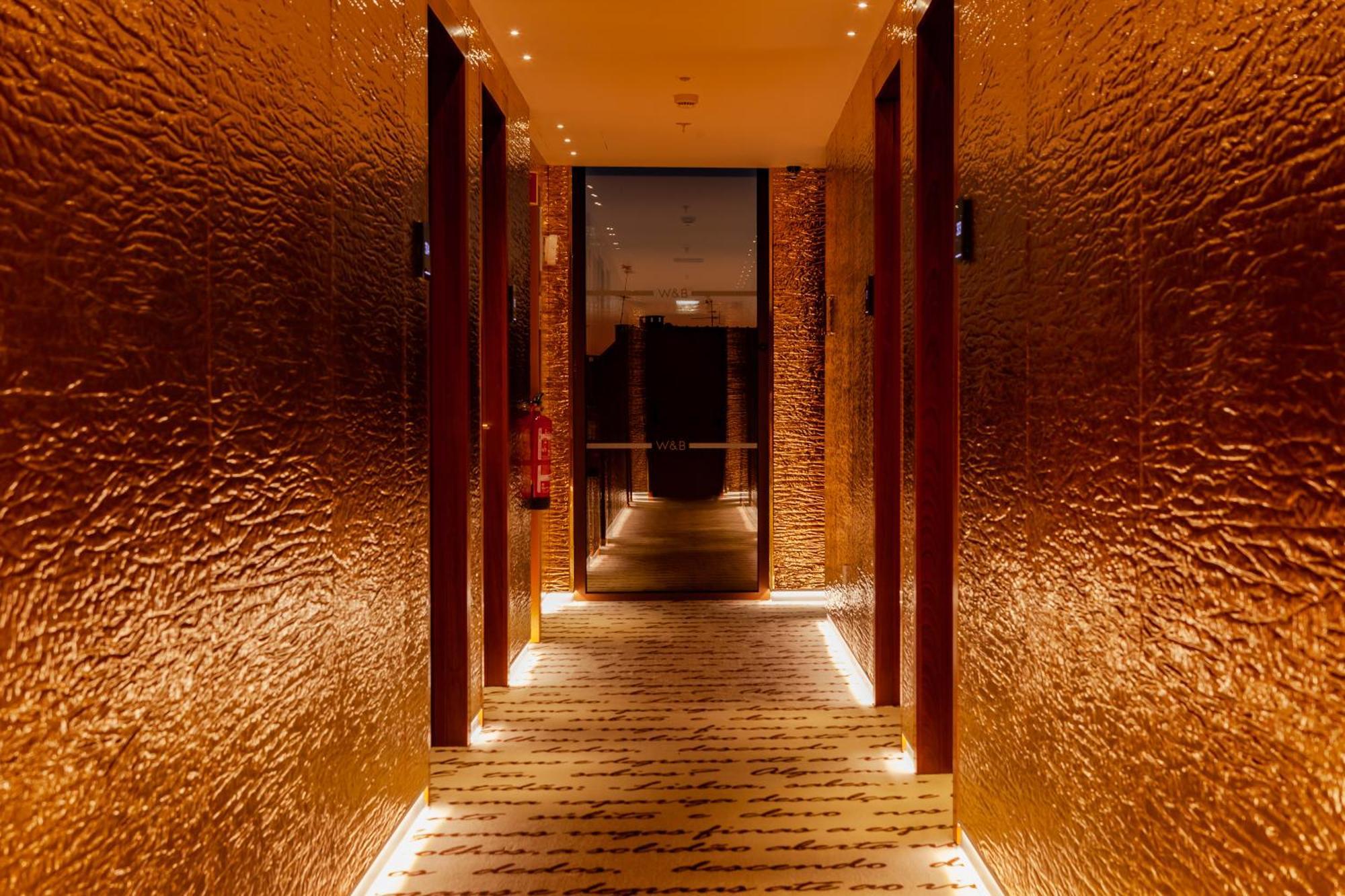 Wine & Books Lisboa Hotel Exteriér fotografie The interior of the hotel